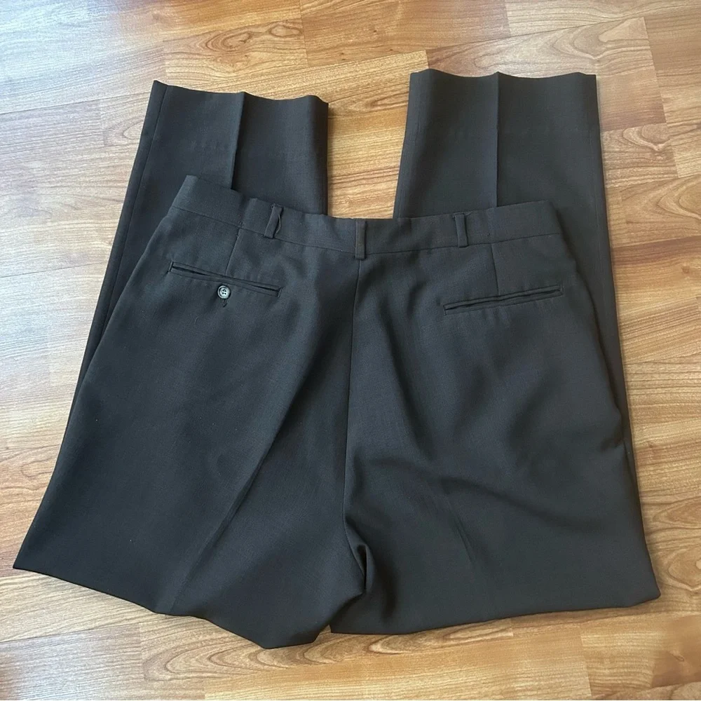 4/$15 Thomson brown pleated dress pants